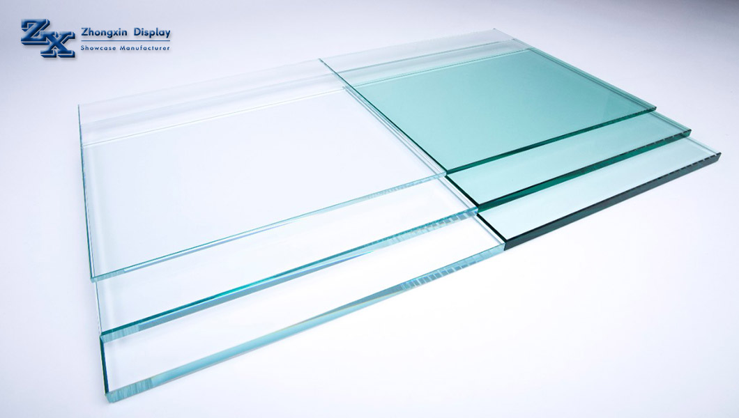 How should jewelers choose and maintain jewelry display cabinet glass？