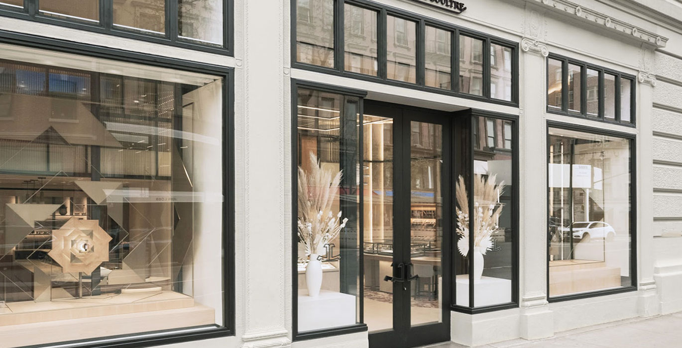 【USA】High-end watch chain store showcase project