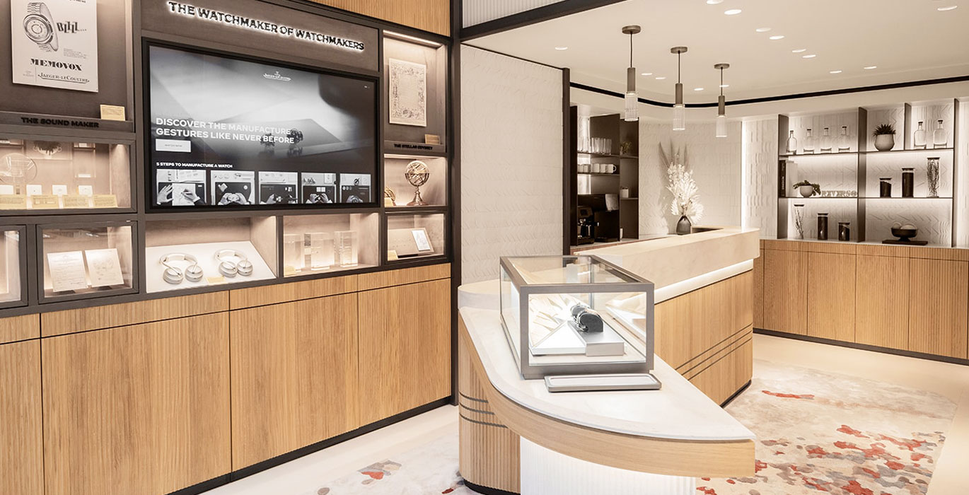 【USA】High-end watch chain store showcase project