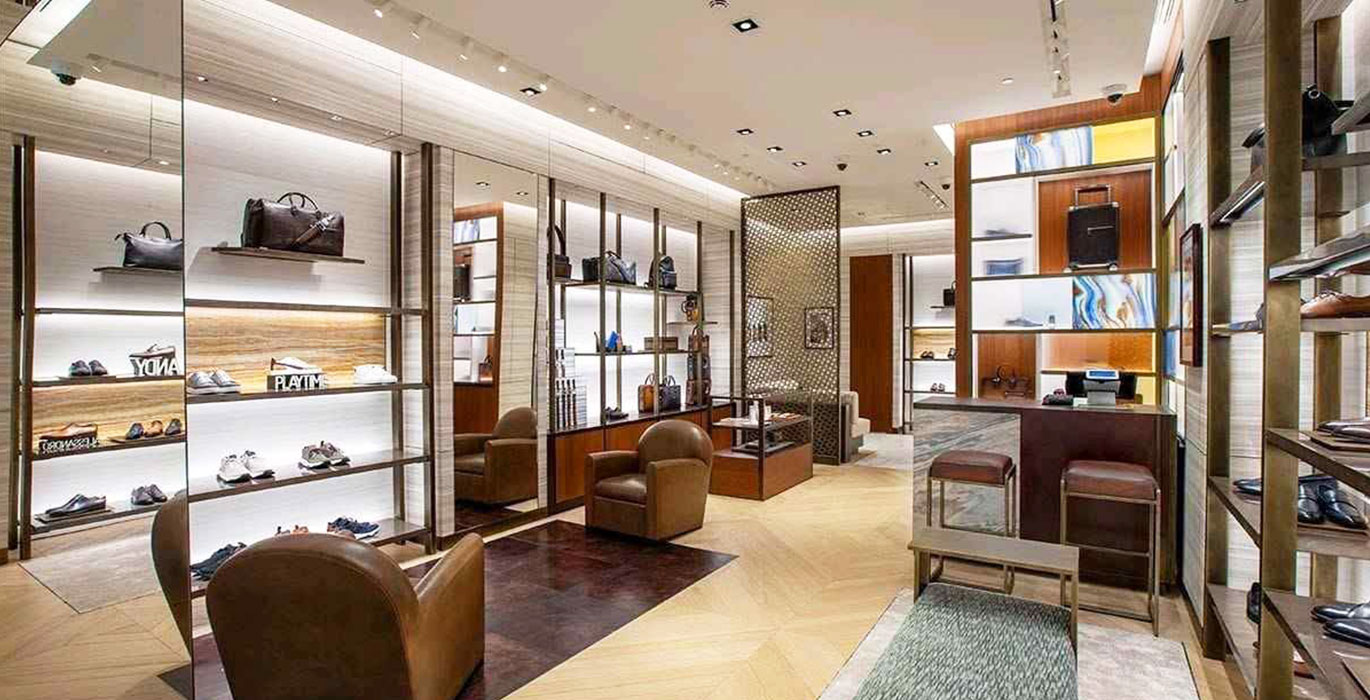 【Qatar】Luxury leather products retail store showcase project