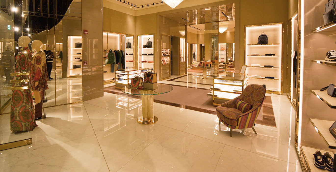 【Doha】Luxury retail store high-end showcase customization project