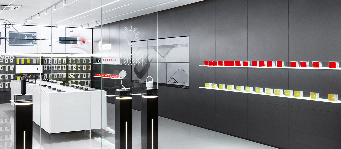 【China】High-end smart digital device retail store display cabinet design