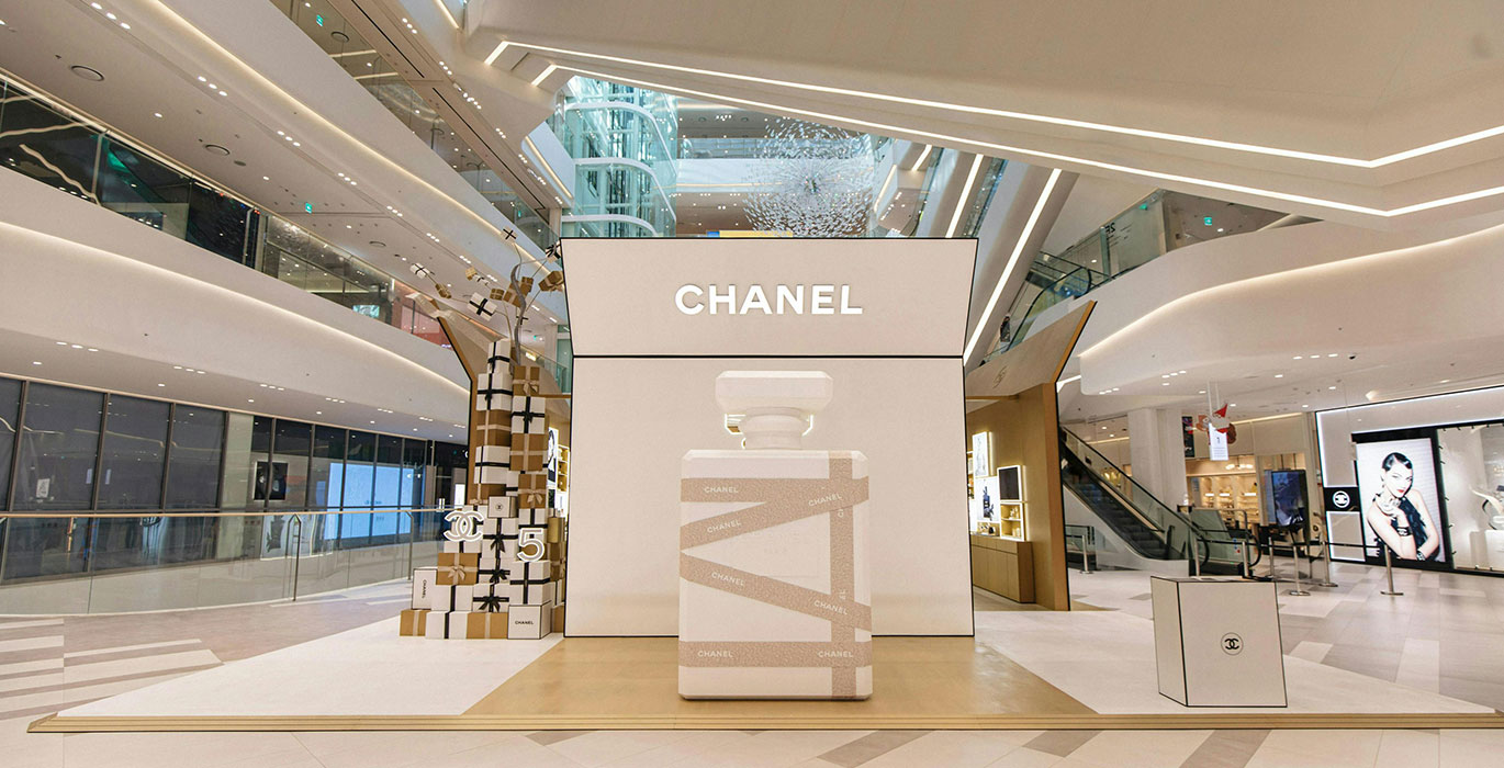 High-end shopping mall brand perfume and fragrance retail kiosk display cabinet project