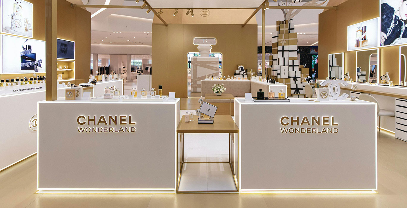 High-end shopping mall brand perfume and fragrance retail kiosk display cabinet project