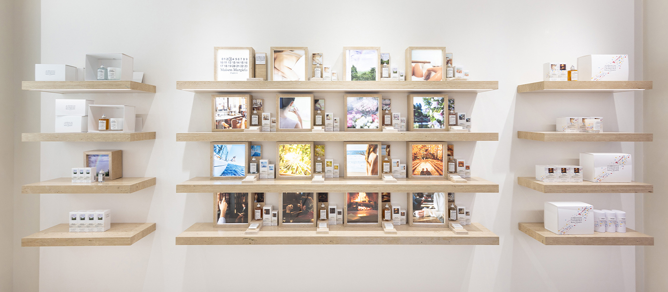 Modern minimalist style brand fragrance retail store showcase design project
